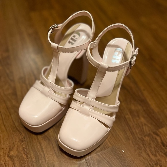 New Rules Patent Platform Mary Janes - Picture 6 of 14